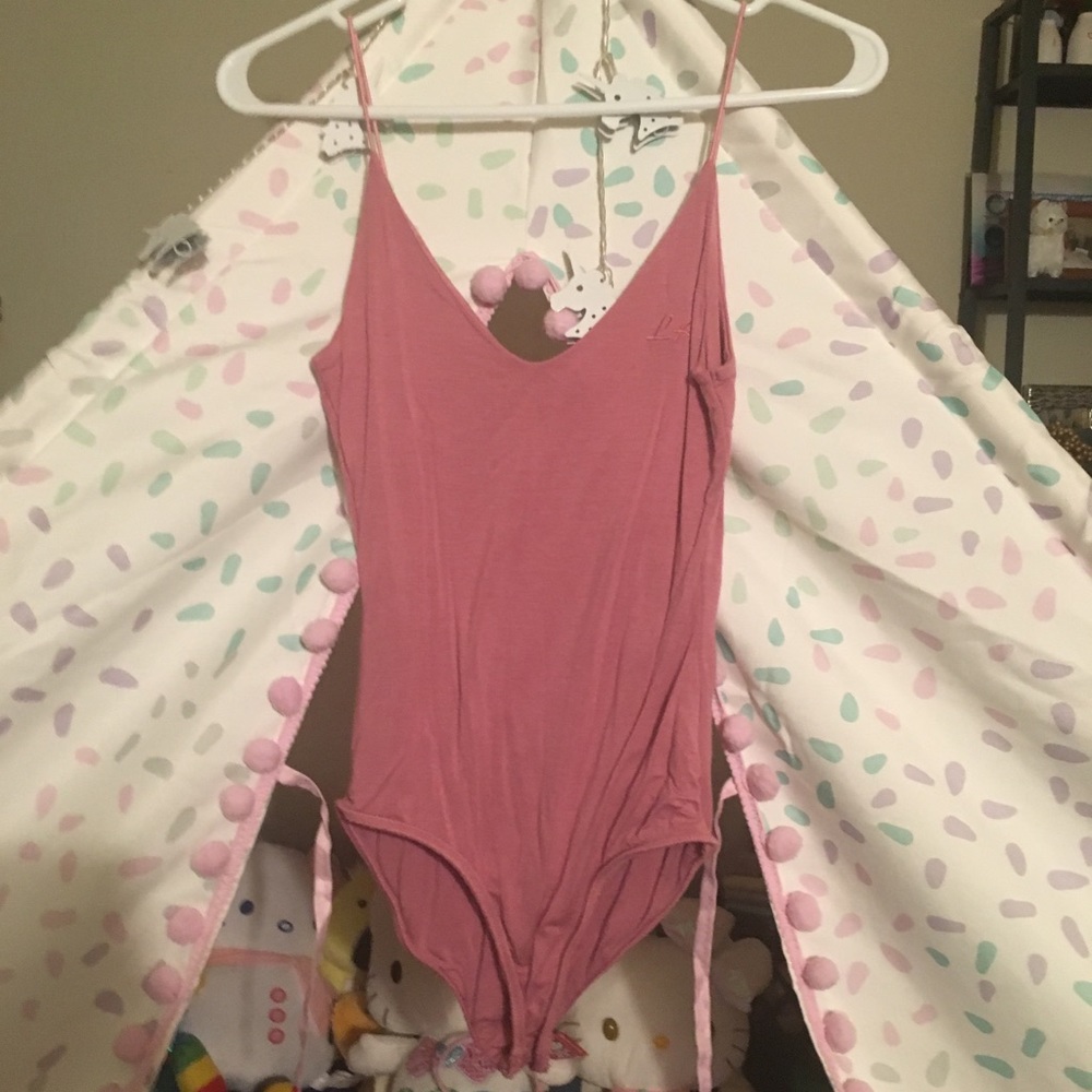🦁3/$10 Light pink onesie